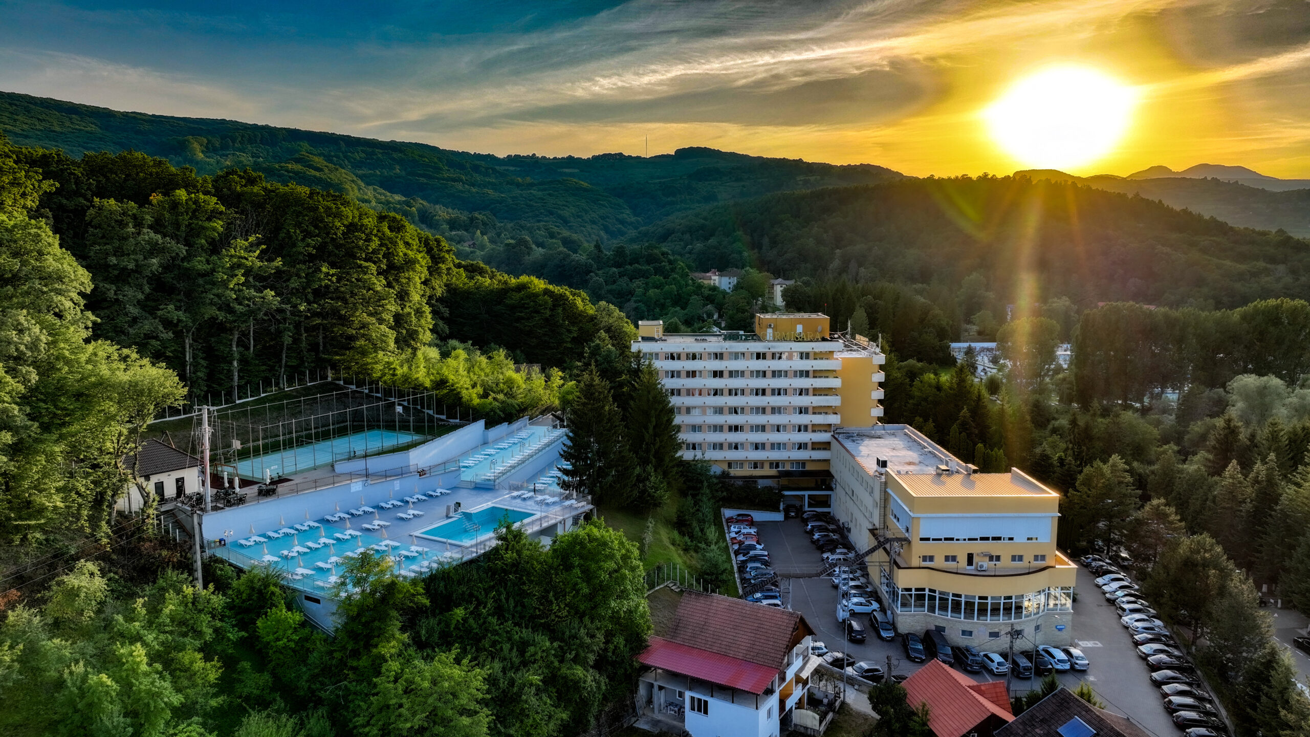 Complex Hotelier Germisara – vedere aeriană
